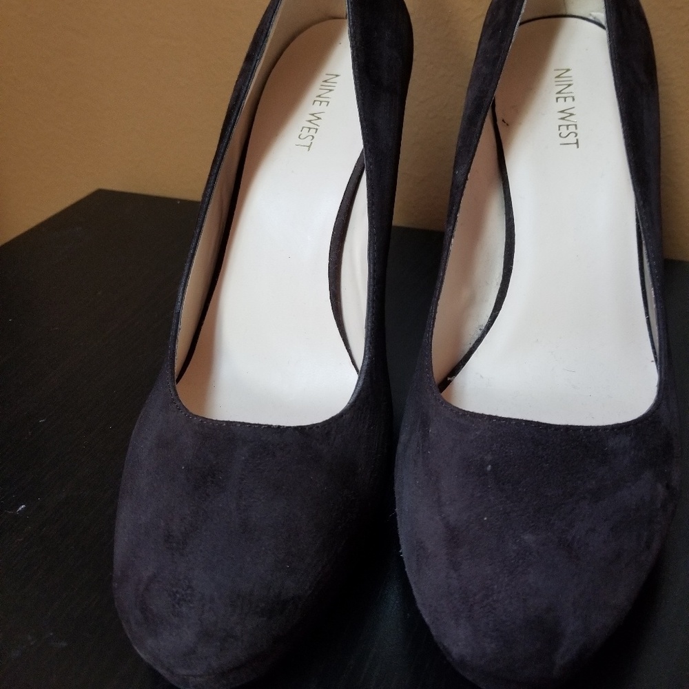NWOT Nine west upper suede leather heely shoes
